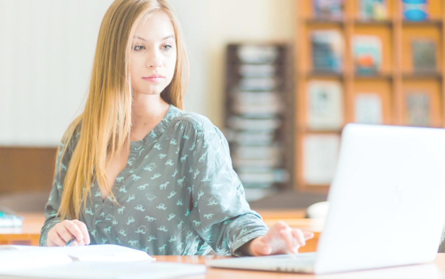 Espacio de trabajo financiero profesional